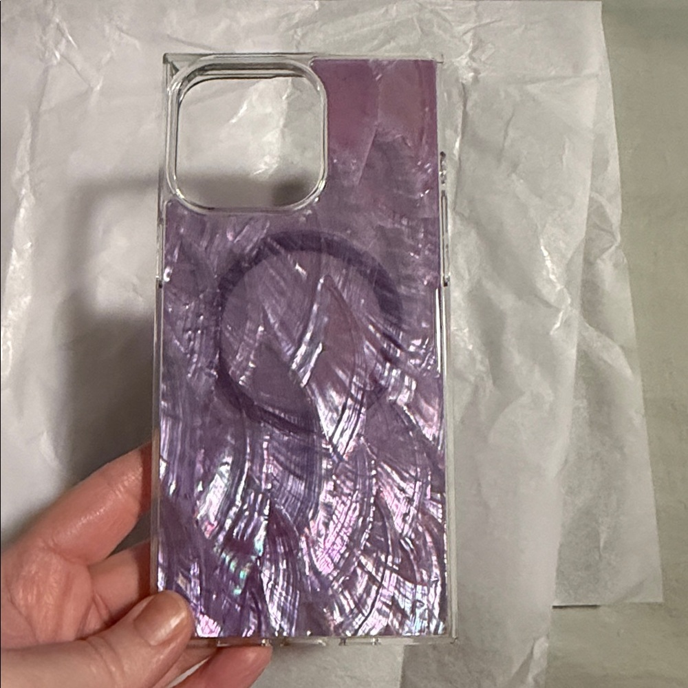 Flaunt Phone Case- iPhone 15 Pro Max
MagSafe compatible